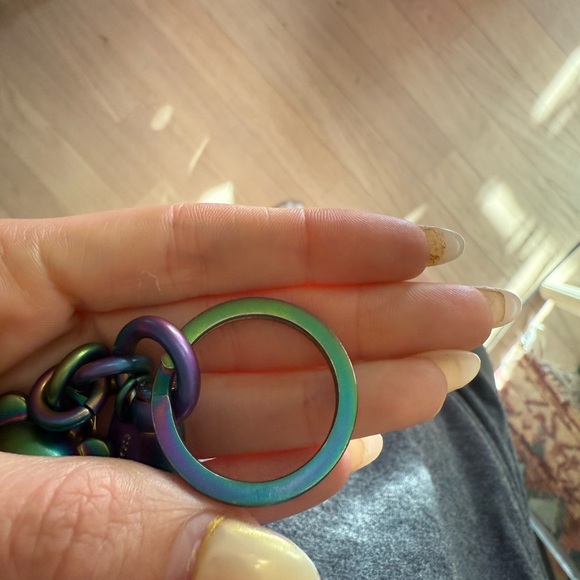 RARE coach hologram oilslick teddy bear key chain - Picture 7 of 10